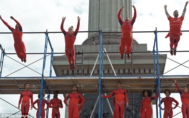 �����Ӽ���Ա�׶ر������������