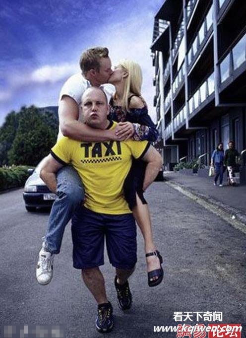 ץ�ķ����Ů�ǵ��ڴ����ȵ����˳���(��ͼ)