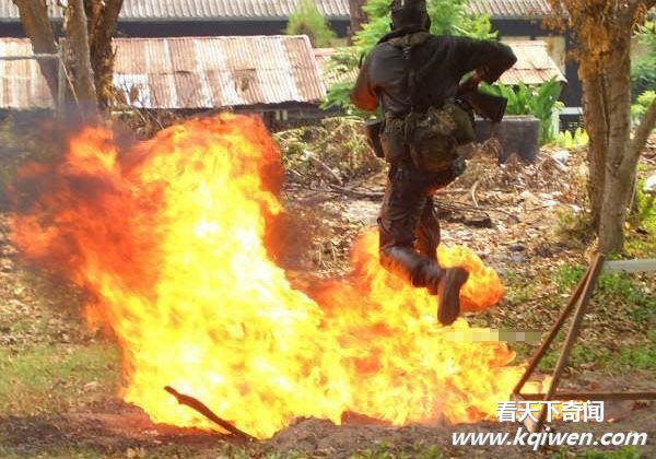 ʵ��̩���������ӵ�ħ��ѵ��ȫ���Ű�ֳ�(��ͼ)