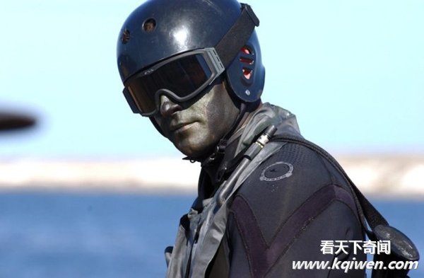 冒死偷拍海豹突击队生死训练